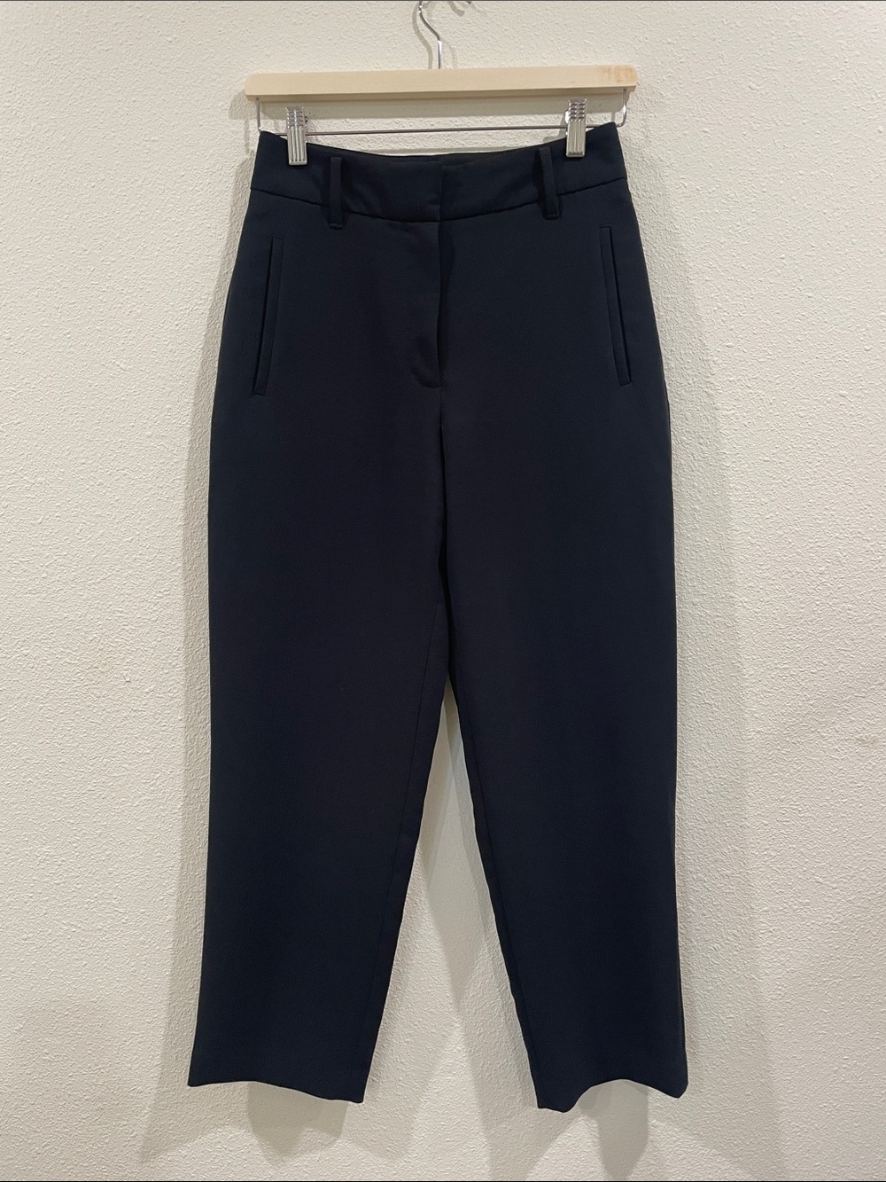 Aritzia Wilfred Classic Black High-Rise Tapered Dress Pants Trousers Size 4